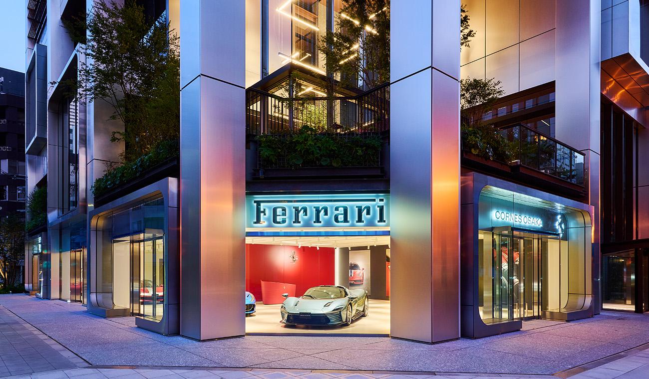 コーンズ 大阪中古車ショールーム